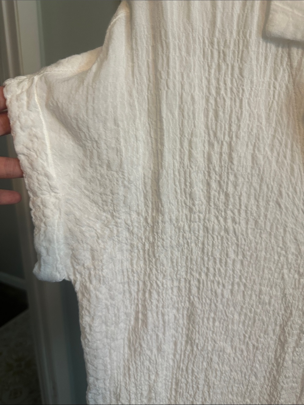 Jane and Delancey White Textured V-Neck Tunic - Picture 3 of 4